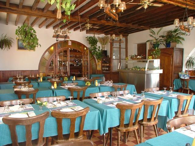 Hôtel de la Place Germigny-des-Prés Extérieur photo