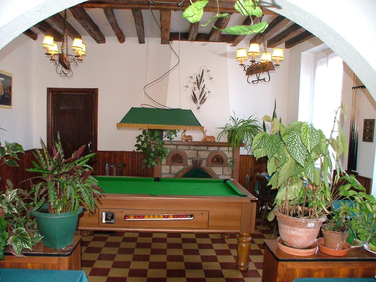 Hôtel de la Place Germigny-des-Prés Extérieur photo