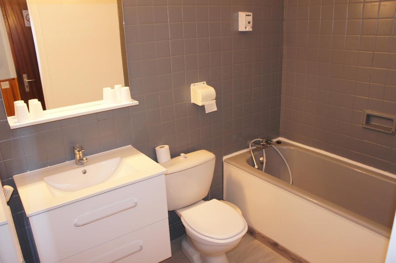 Hôtel de la Place Germigny-des-Prés Extérieur photo