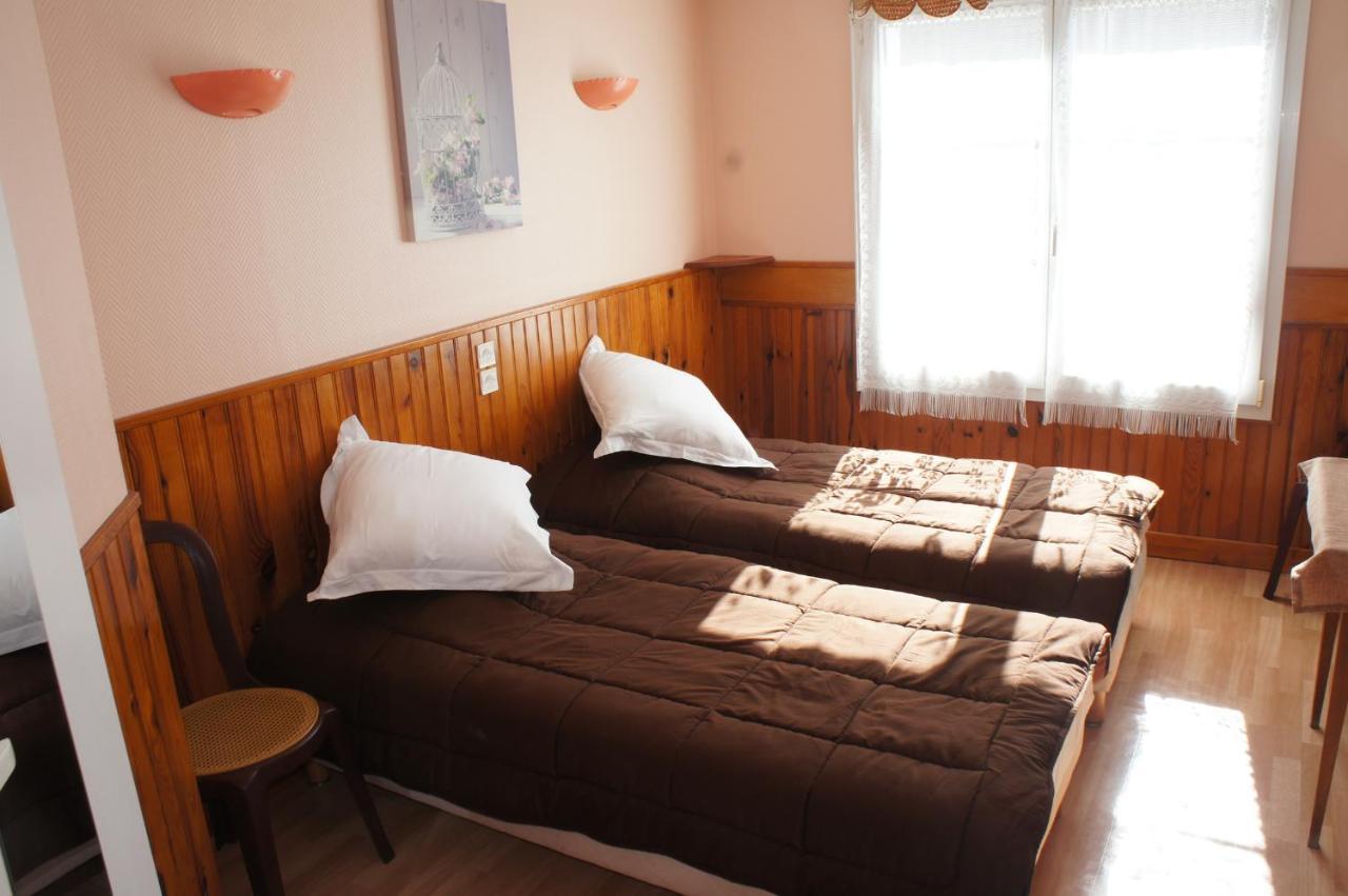 Hôtel de la Place Germigny-des-Prés Extérieur photo
